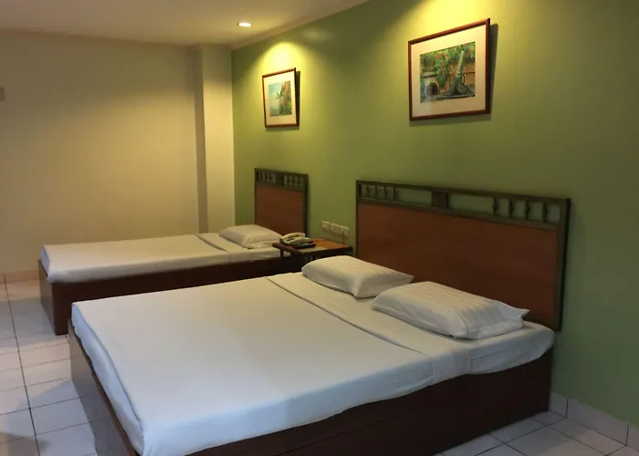Golden Valley Hotel 2*