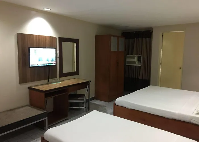 Golden Valley Hotel